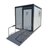Toilettes portatives accessibles aux personnes handicapées de 10 pieds