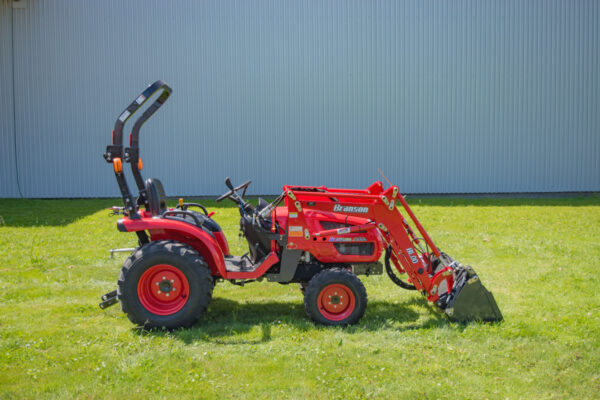 Mini-Tracteur compact BRANSON 2500H – Image 2