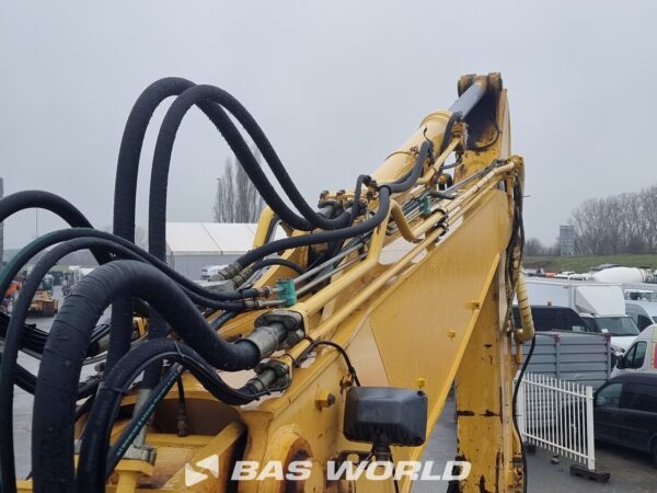 Komatsu PC228 US LC Track – Image 11