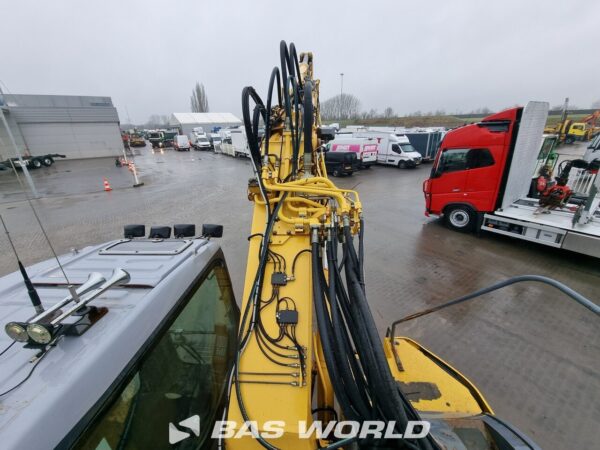 Komatsu PC228 US LC Track – Image 13