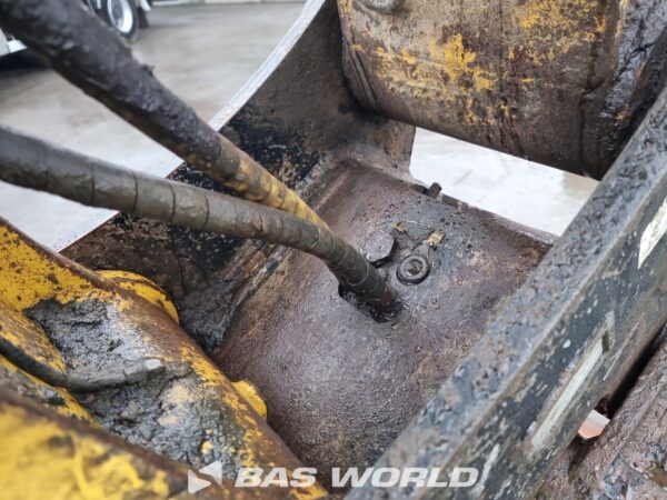 Komatsu PC228 US LC Track – Image 30
