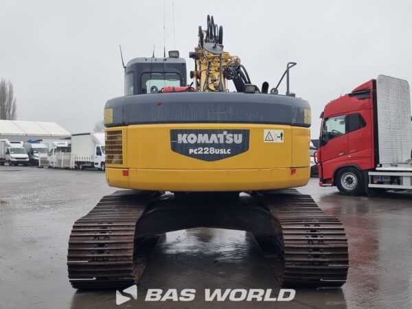 Komatsu PC228 US LC Track – Image 9