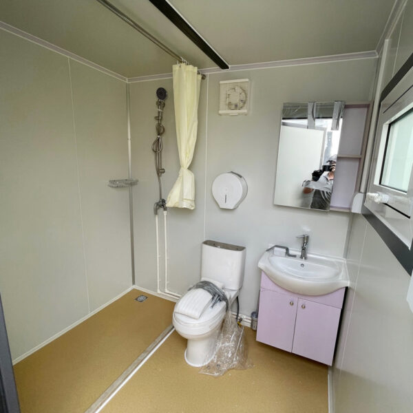 Toilettes portatives avec rideau de douche – Image 3