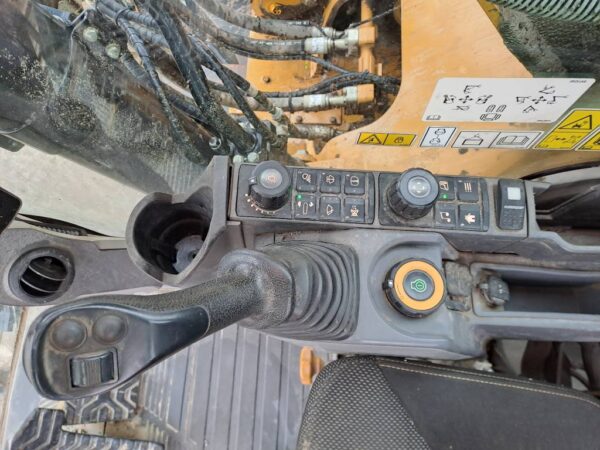 Pelle sur chenilles CAT 336 – Image 22