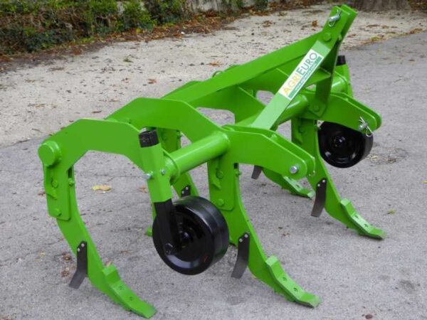 Décompacteur agricole sur tracteur AgriEuro serie 170 Standard à 5 dents