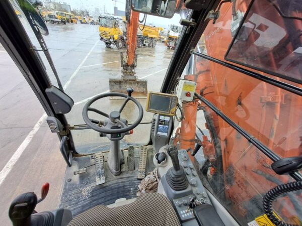 Hitachi ZX140WTB-6 (Topcon GPS + Engcon) – Image 23