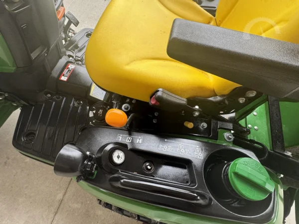 2019 JOHN DEERE 1025R – Image 17