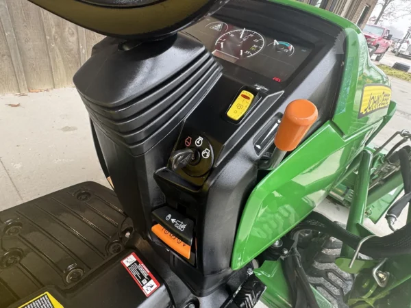 2019 JOHN DEERE 1025R – Image 15
