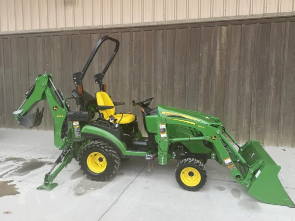 2019 JOHN DEERE 1025R