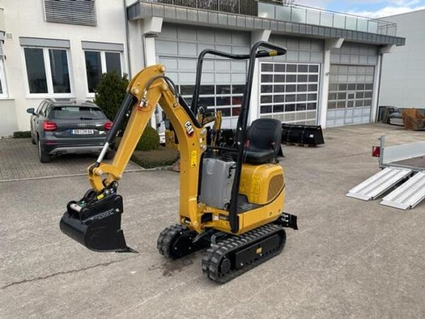 2021 Minipelle Caterpillar 300.9D – Image 2