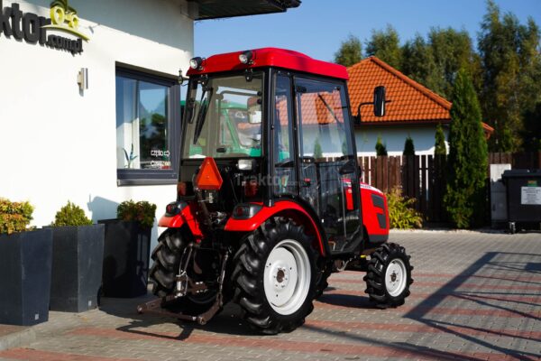 Massey Ferguson MF6028 4×4 – 28 CV / CABINE – Image 16