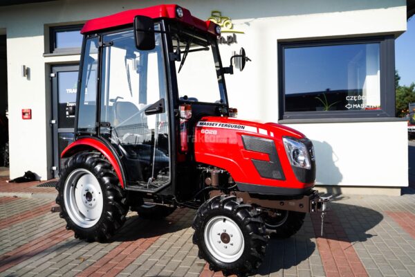 Massey Ferguson MF6028 4×4 – 28 CV / CABINE – Image 5
