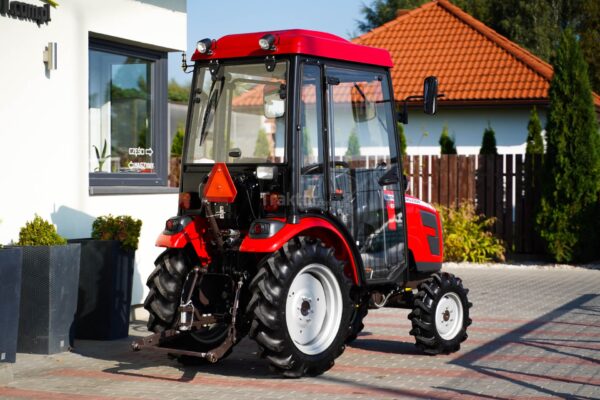 Massey Ferguson MF6028 4×4 – 28 CV / CABINE – Image 11