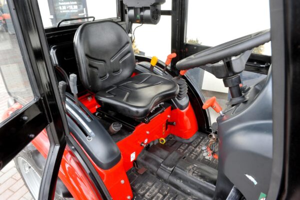 Massey FergusonMF6028 – Image 14