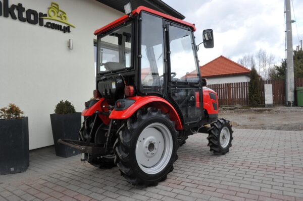 Massey FergusonMF6028 – Image 17
