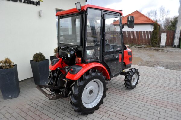 Massey FergusonMF6028 – Image 18