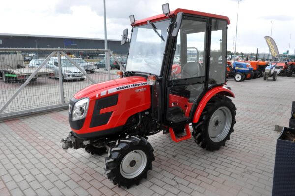Massey FergusonMF6028 – Image 6