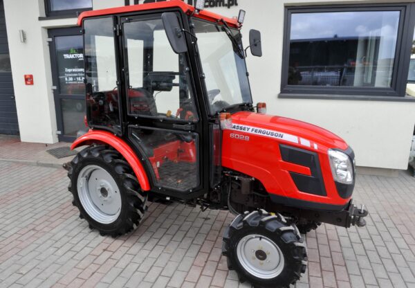 Massey FergusonMF6028 – Image 7