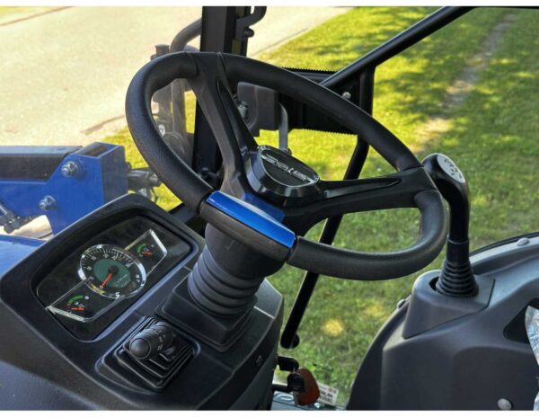 SOLIS S26 HST avec chargeur frontal avec godet – Image 2