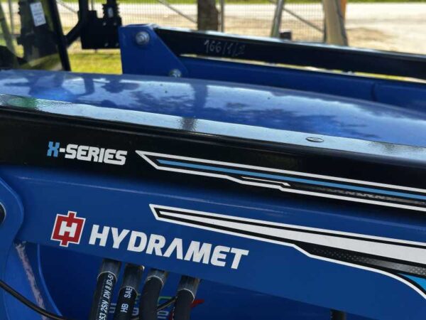 SOLIS S26 HST avec chargeur frontal avec godet – Image 34